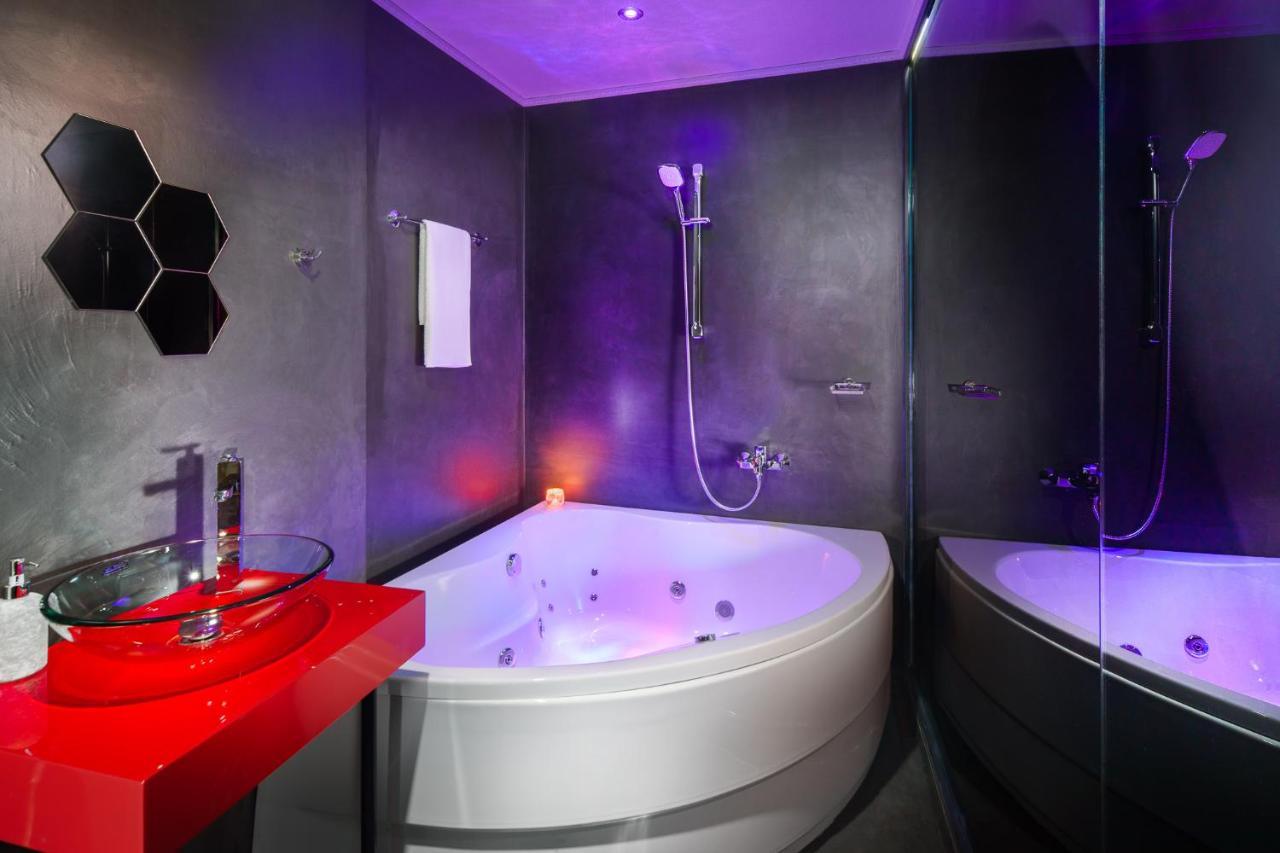 Tweepersoonskamer met bubbelbad (zonder raam) en gratis toegang tot de ontspanningsruimte